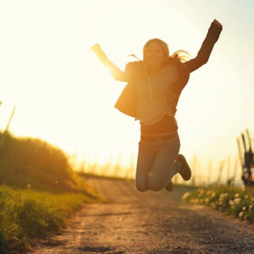 selbstbewusstsein-staerken-leichtigkeit-mut-selbstvertrauen-frau